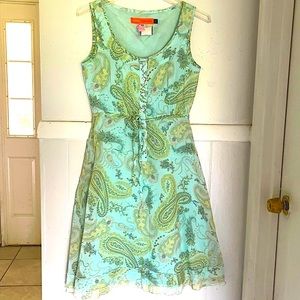 Cynthia Steffe light green paisley ruffled…